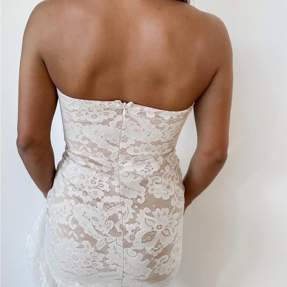 Wedding Weekend Lace Corset Mini Dress - Picture 2 of 2